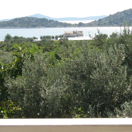 Apartments Nestor Tribalj Oda fotoğraf
